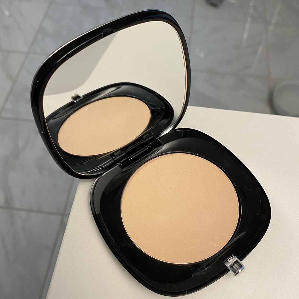 Marc Jacobs Accomplice Blurring Beauty Powder (50)